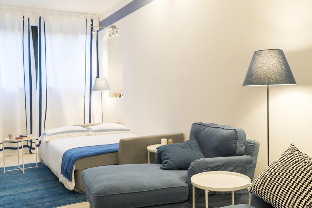 Dante Suite Private Parking Bologna Bagian luar foto