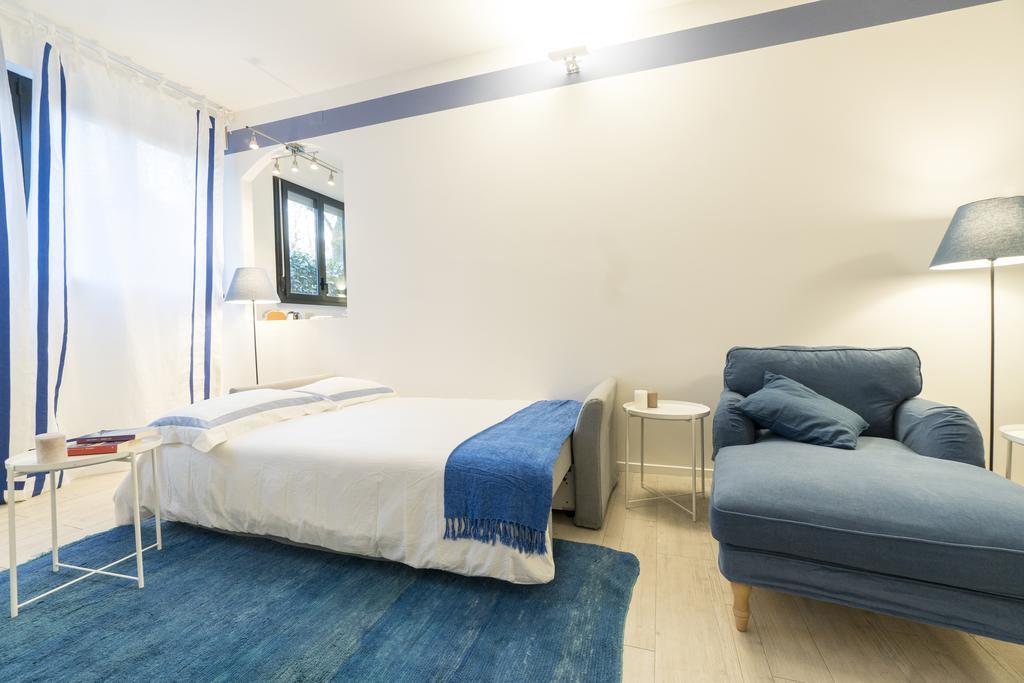 Dante Suite Private Parking Bologna Bagian luar foto