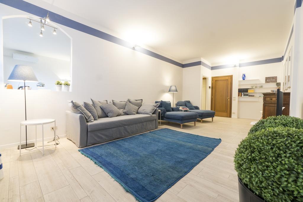 Dante Suite Private Parking Bologna Bagian luar foto
